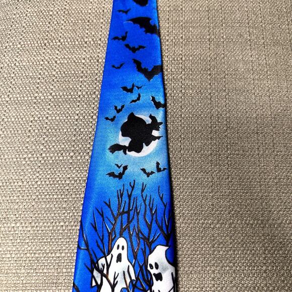 Halloween Scary Haunted House Ghost Neck Tie Vintage - Picture 4 of 5